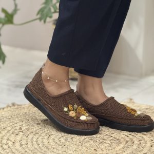 گيوه قهوه ايي